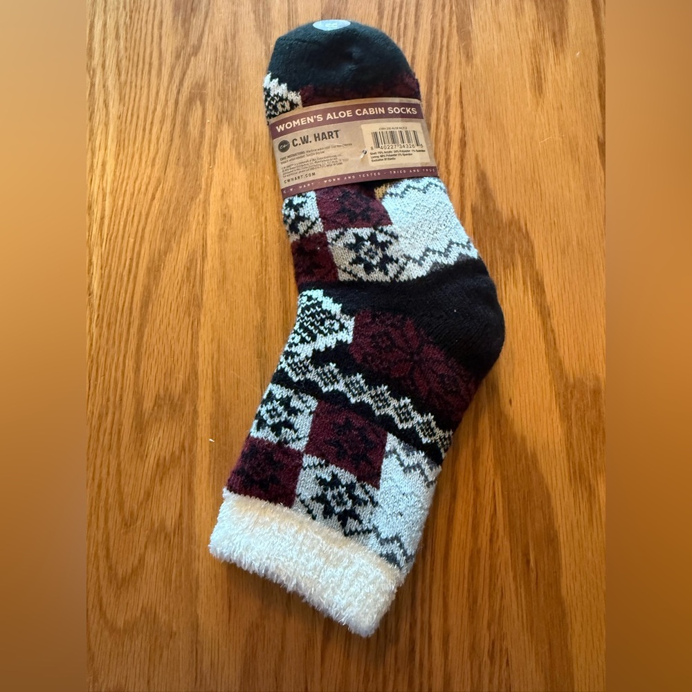 C.W. Hart Women's Aloe Infused Cabin Socks - Picture 3 of 4